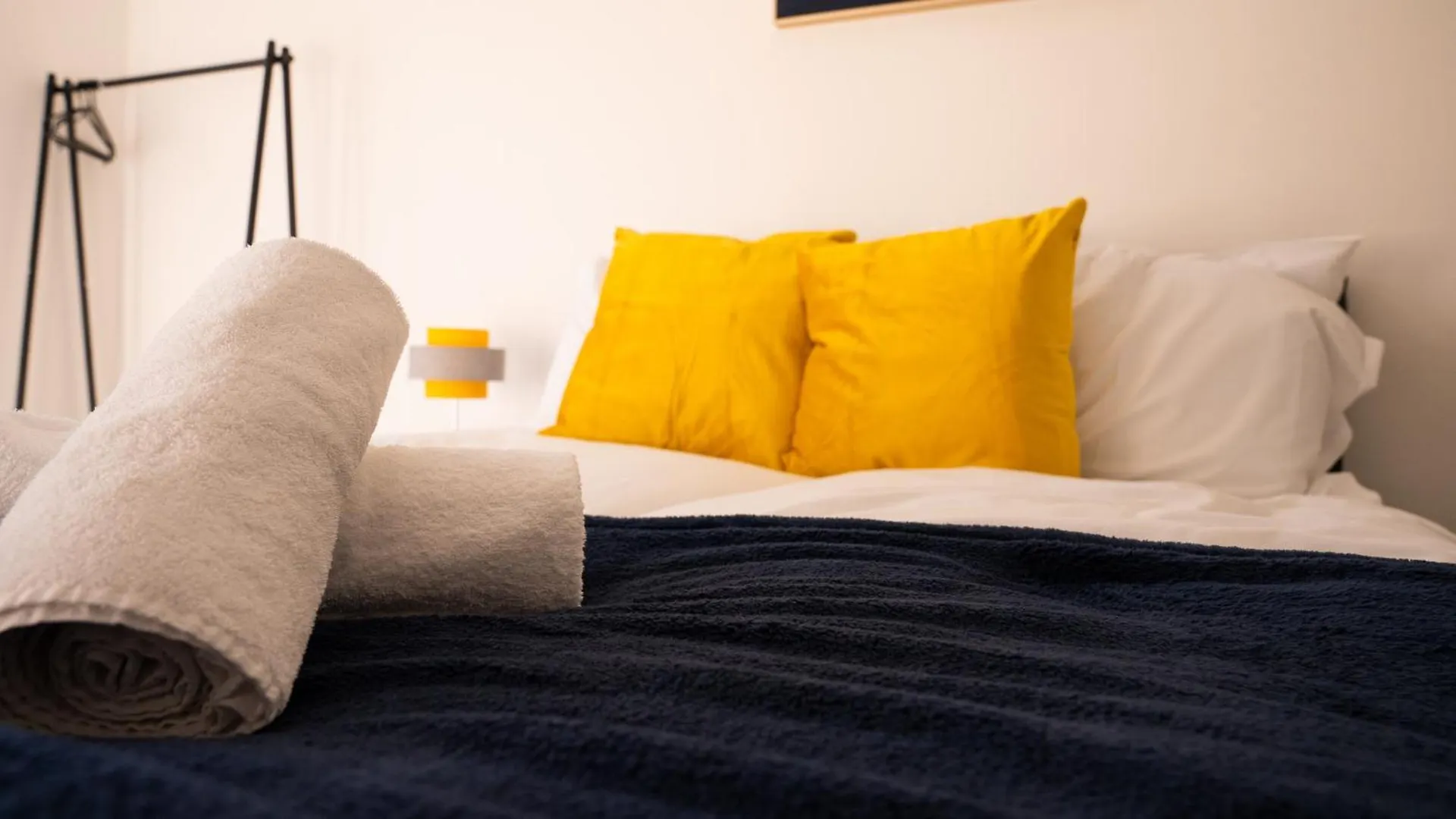 Luxury One Bedroom Flat - Cardiff City Centre